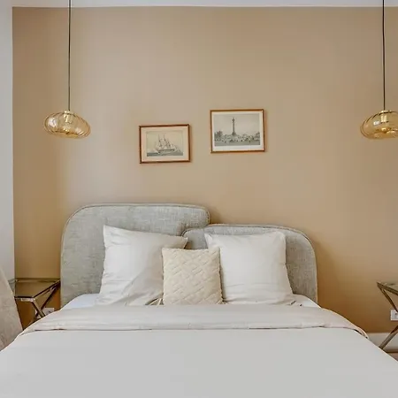Apartment Mande Place Du Marche Saint-Mande